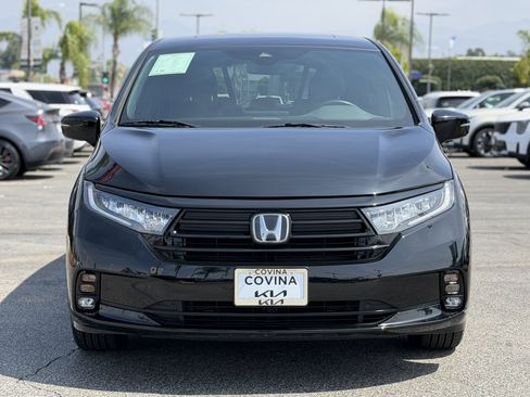 Used 2024 Honda Odyssey Sport image 3