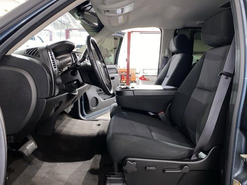 Used 2010 Chevrolet Silverado 2500 LT w/ Interior Plus Package image 10