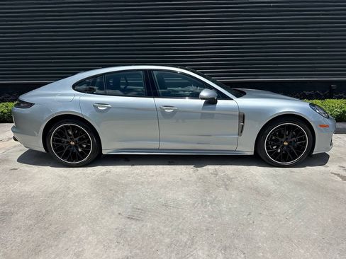 Certified 2023 Porsche Panamera RWD image 11