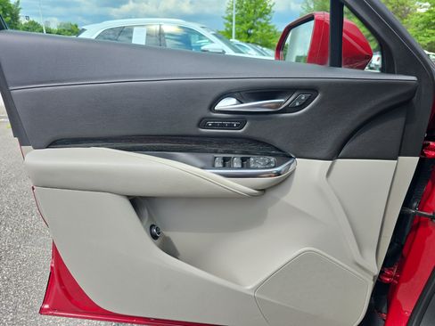 Used 2020 Cadillac XT4 Premium Luxury FWD image 25