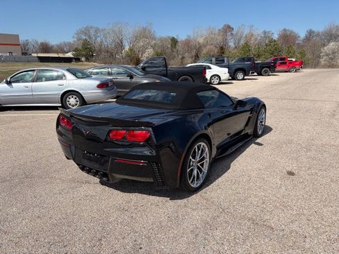 Used 2018 Chevrolet Corvette Grand Sport image 2