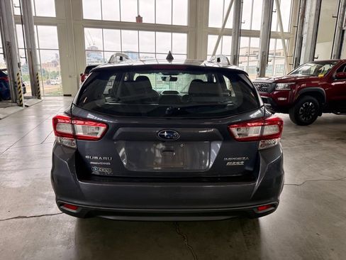 Used 2017 Subaru Impreza 2.0i Premium AWD/4WD image 4