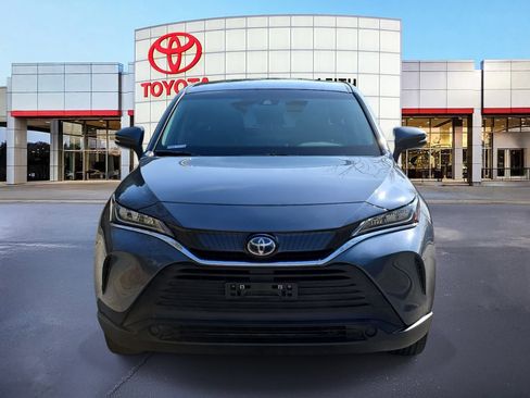 Used 2021 Toyota Venza LE image 8