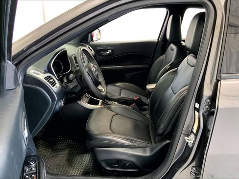 Used 2021 Jeep Compass Latitude FWD image 15