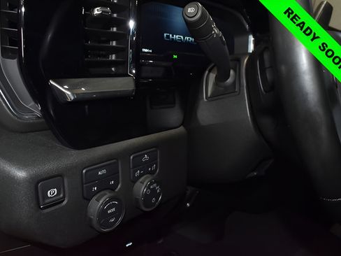 Used 2025 Chevrolet Silverado 1500 LT AWD/4WD image 26