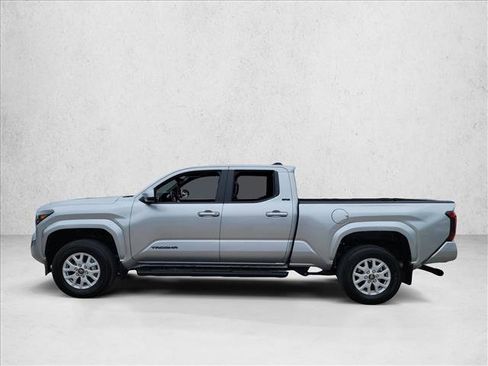 Used 2024 Toyota Tacoma SR5 image 9
