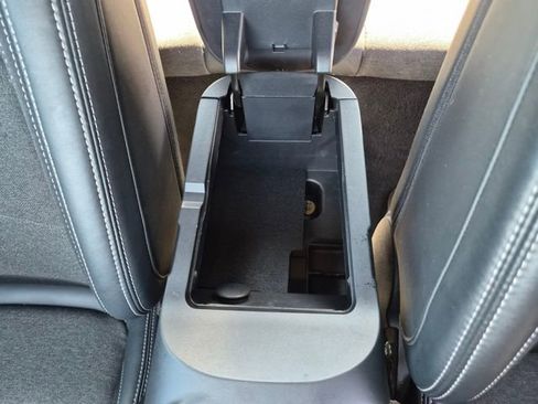 Used 2024 Ford Mustang Coupe RWD image 33