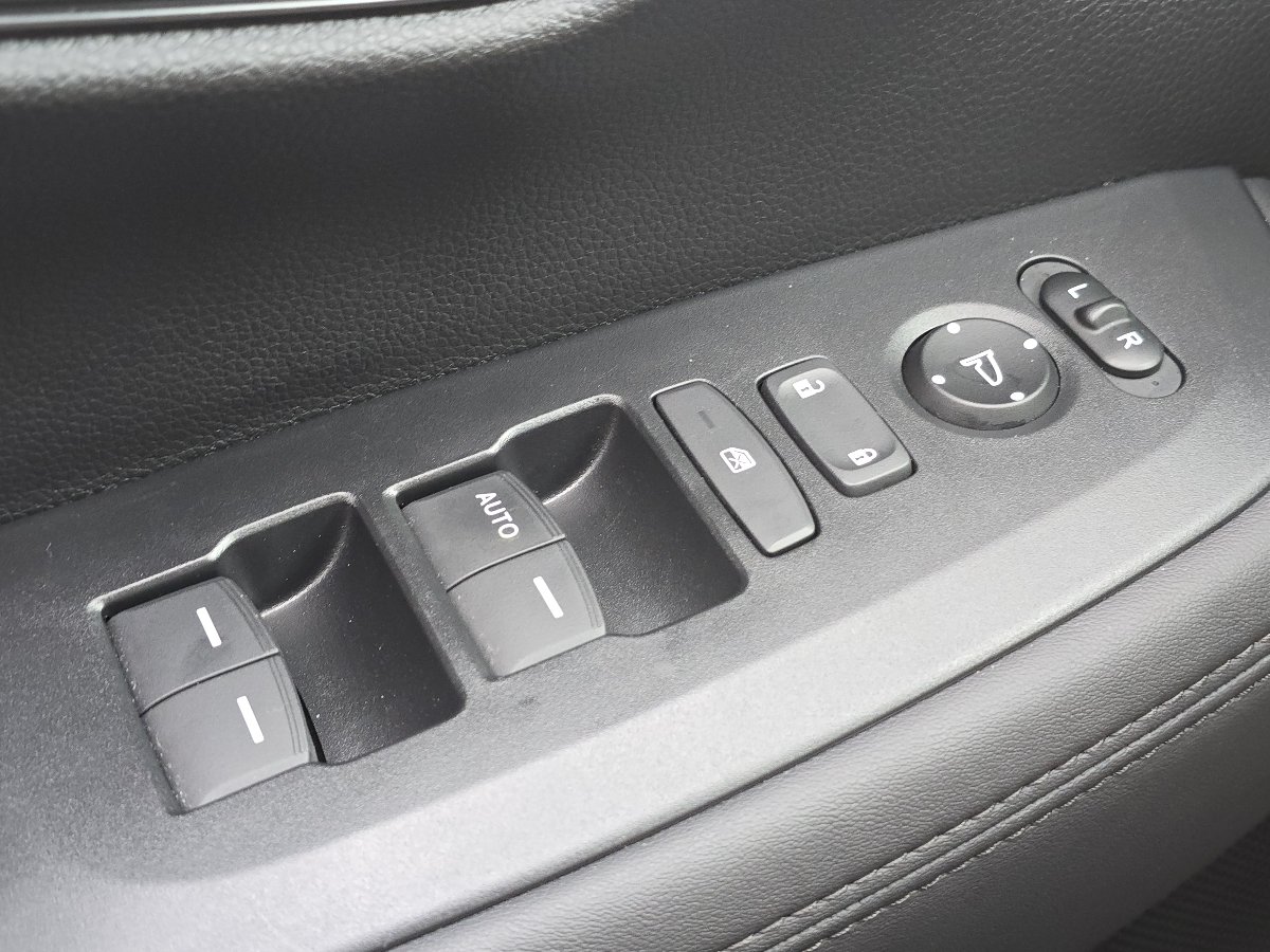 Used 2026 Honda HR-V LX image 26
