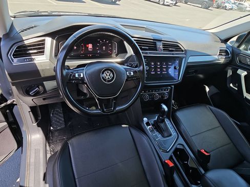 Used 2019 Volkswagen Tiguan SEL FWD image 18
