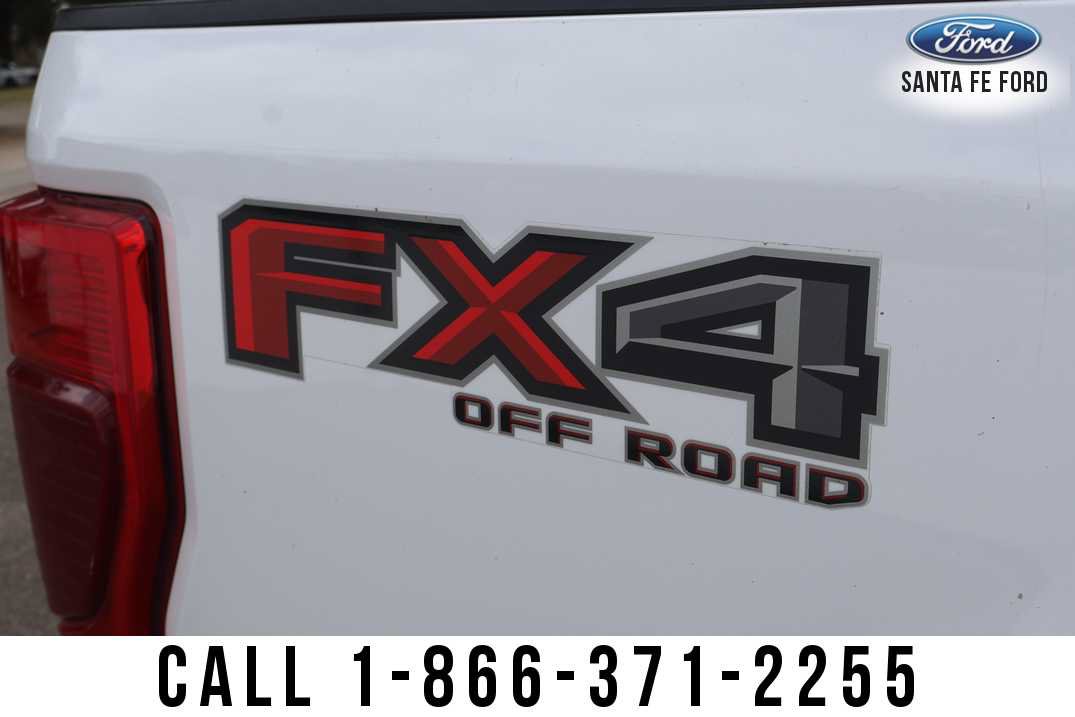 Used 2020 Ford F250 XLT w/ FX4 Off-Road Package AWD/4WD image 8