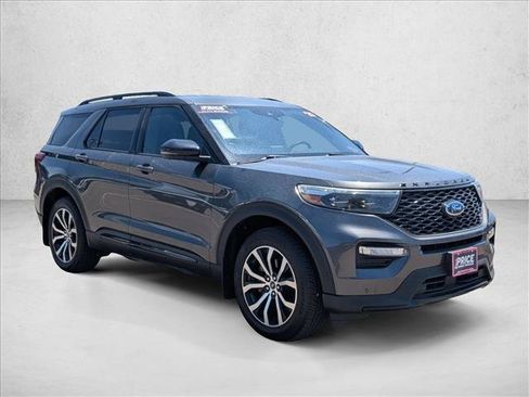 Certified 2020 Ford Explorer ST w/ Premium Technology Package AWD/4WD image 3
