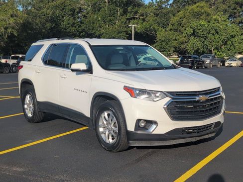 Used 2018 Chevrolet Traverse LT FWD image 9