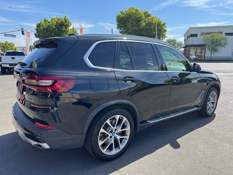 Used 2023 BMW X5 xDrive45e AWD/4WD image 19