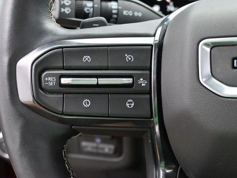 Used 2025 GMC Yukon Denali Ultimate AWD/4WD image 21