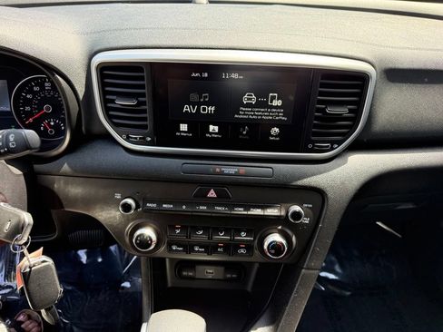 Used 2021 Kia Sportage LX AWD/4WD image 19