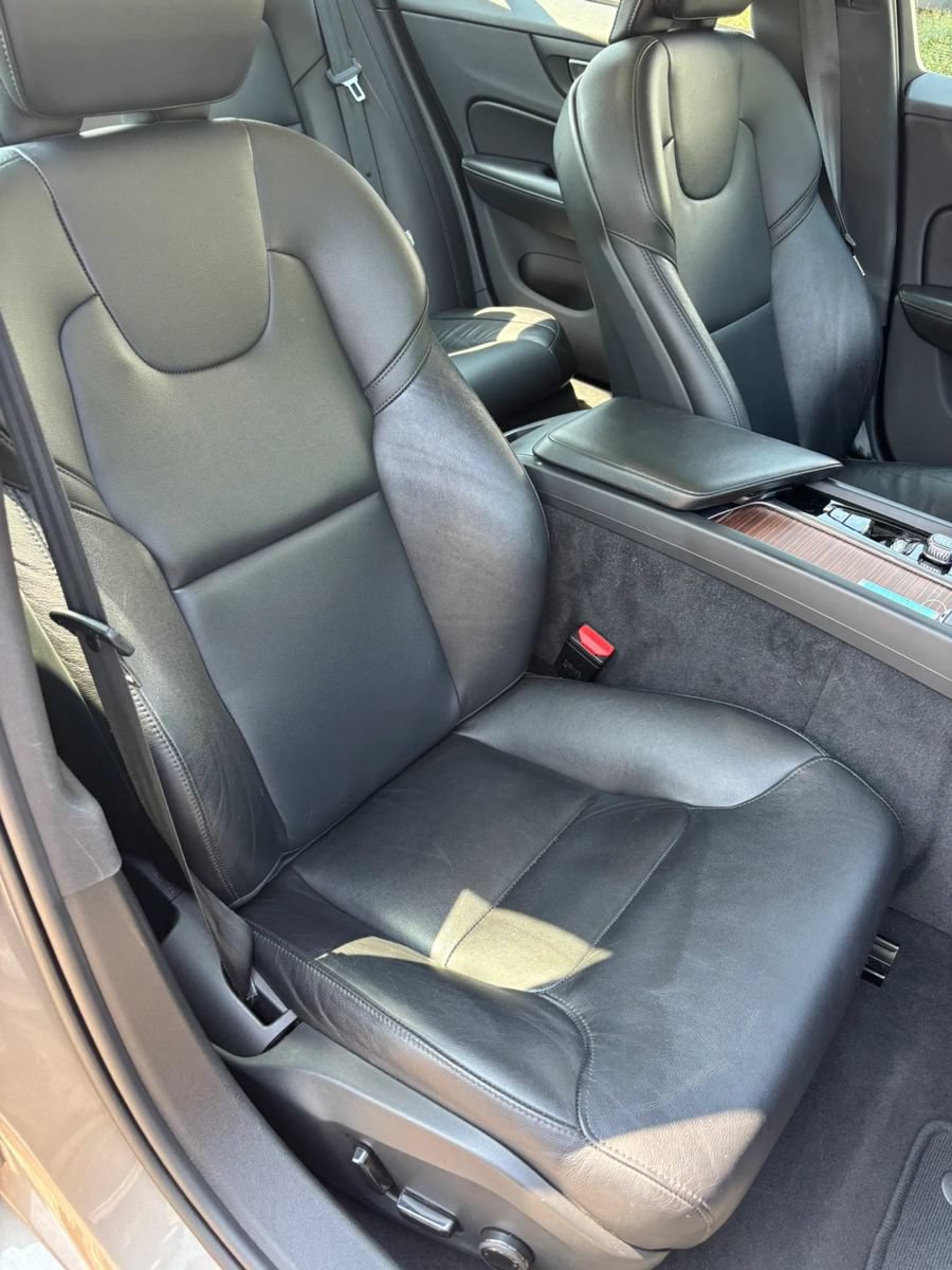 Used 2021 Volvo S60 T5 Momentum FWD image 15