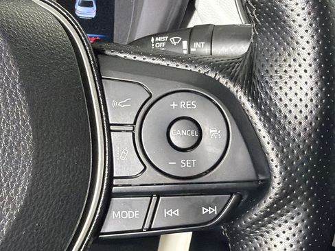 Used 2020 Toyota Corolla SE image 25