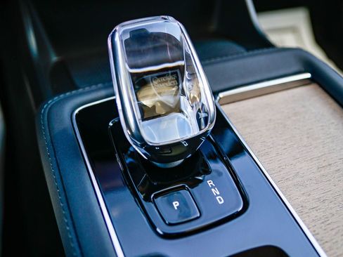 Certified 2026 Volvo XC90 B6 Plus w/ Protection Package image 27