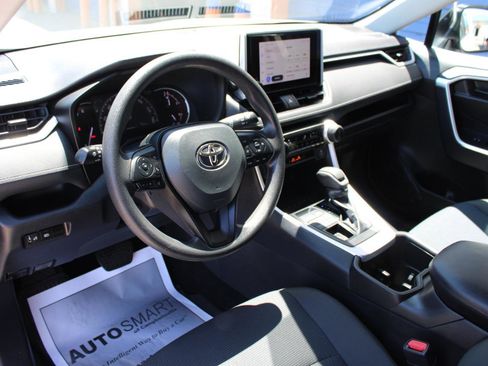 Used 2023 Toyota RAV4 LE AWD/4WD image 13