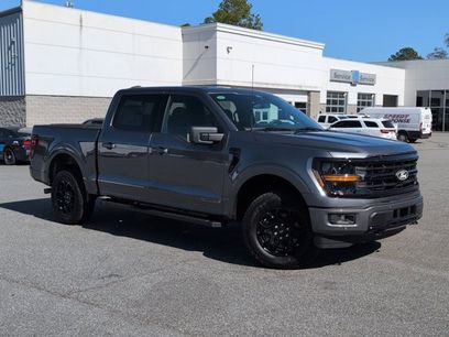 New 2025 Ford F150 XLT w/ Equipment Group 302A MID