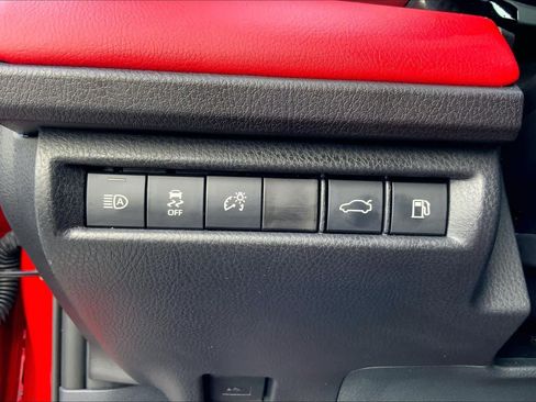 Used 2026 Toyota Camry XSE w/ Premium Package FWD image 33