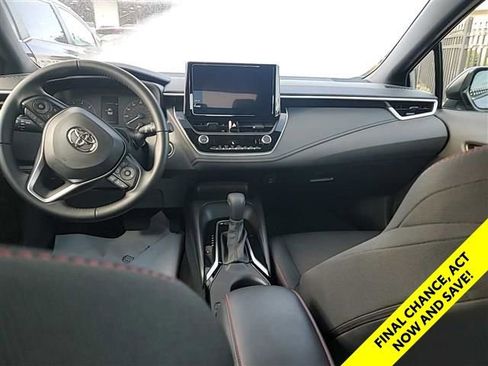 Used 2025 Toyota Corolla SE FWD image 15