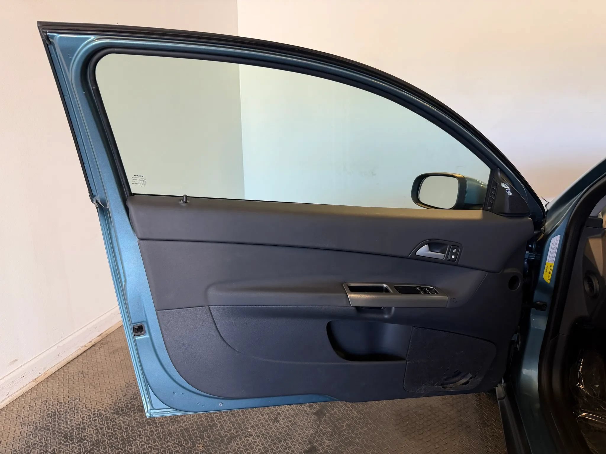 Used 2008 Volvo C30 T5 Version 2.0 FWD image 8