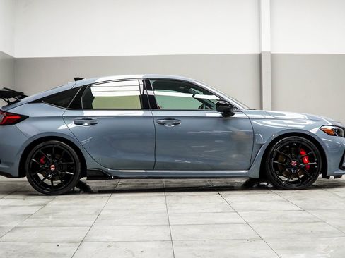 Used 2024 Honda Civic Type R image 6