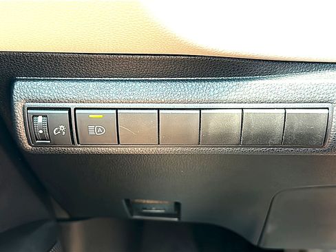 Used 2024 Toyota Corolla LE FWD image 34