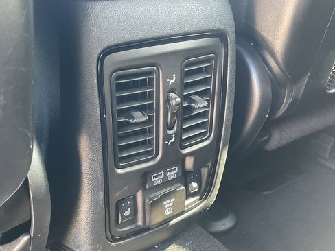 Used 2024 Dodge Durango GT image 15