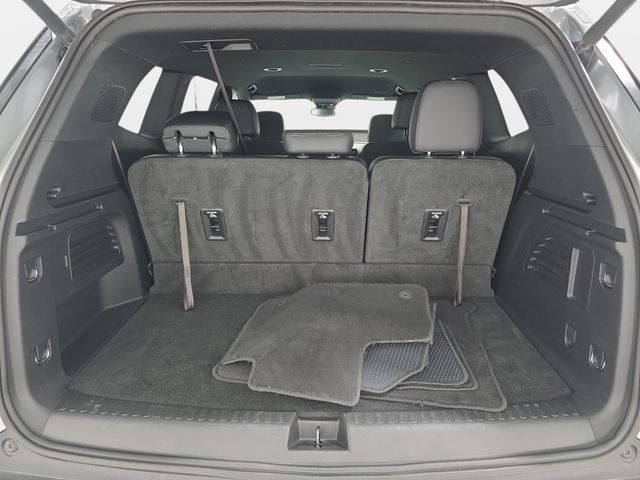 Used 2025 Buick Enclave Preferred AWD/4WD image 31