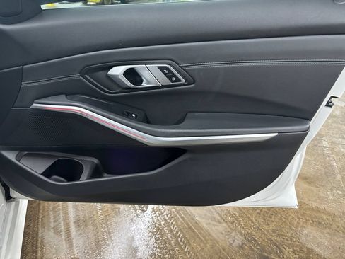 Used 2021 BMW 330i xDrive Sedan w/ Premium Package AWD/4WD image 21