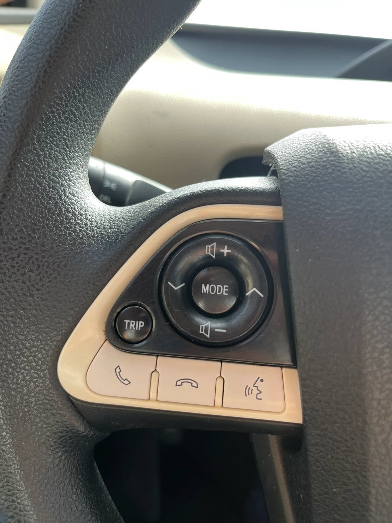 Used 2016 Toyota Prius Two FWD image 17
