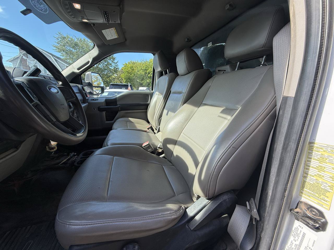 Used 2019 Ford F550 2WD Regular Cab Super Duty image 16