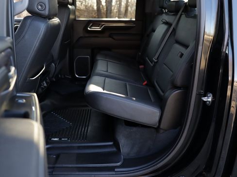 Used 2024 Chevrolet Silverado 2500 LTZ image 26