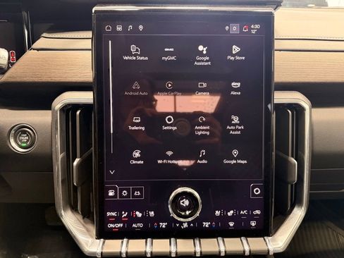 Used 2025 GMC Acadia Denali w/ Super Cruise Package image 35