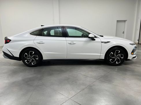 Used 2025 Hyundai Sonata SEL FWD image 8