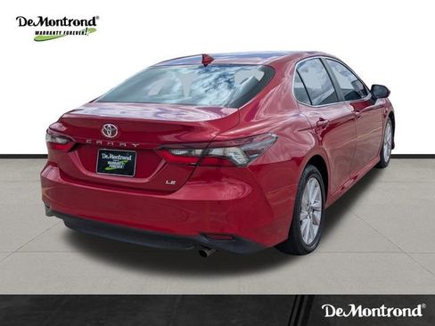 Used 2024 Toyota Camry LE image 5