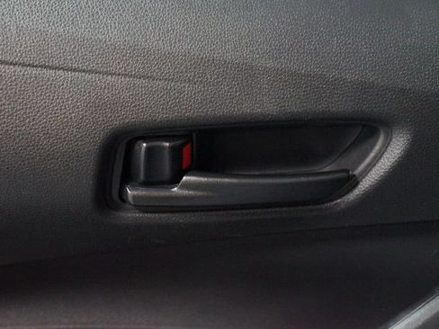 Used 2022 Toyota Corolla LE FWD image 28