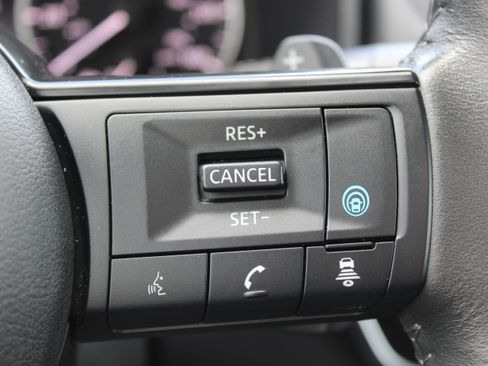 Certified 2024 Nissan Rogue SV w/ SV Premium Package image 27