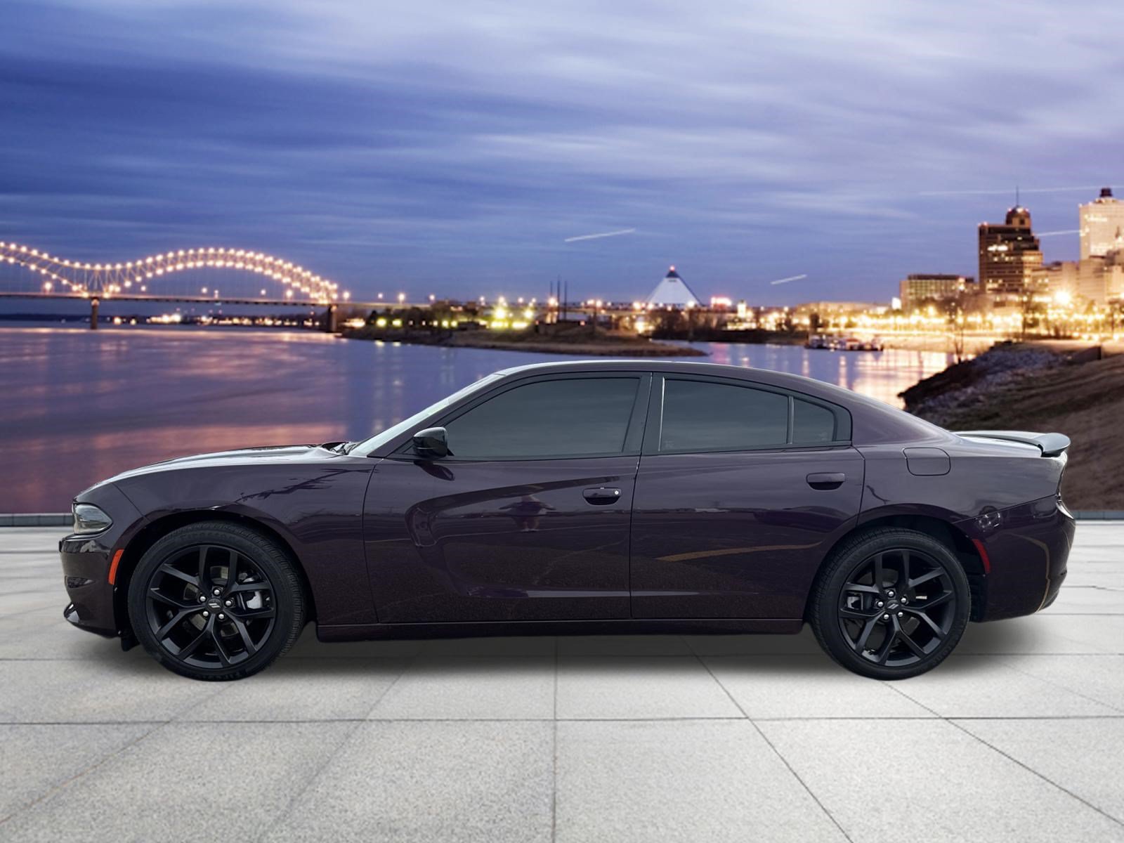 Used 2022 Dodge Charger SXT w/ Blacktop Package RWD image 2