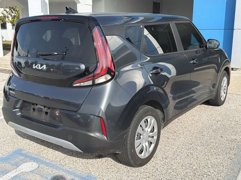 Certified 2023 Kia Soul LX FWD image 7