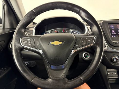 Used 2021 Chevrolet Equinox LT FWD image 18