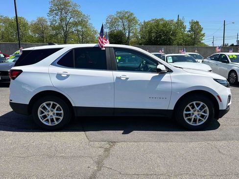 Used 2023 Chevrolet Equinox LT AWD/4WD image 3