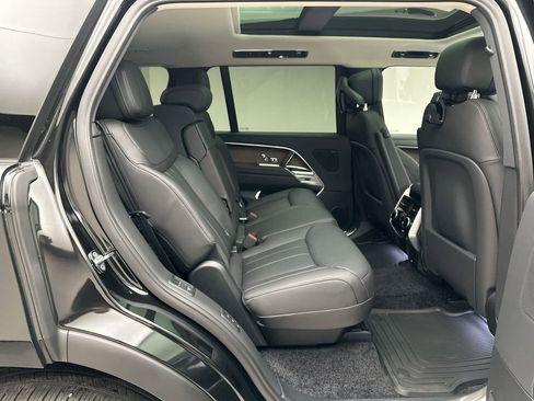 New 2026 Land Rover Range Rover Long Wheelbase SE AWD/4WD image 7