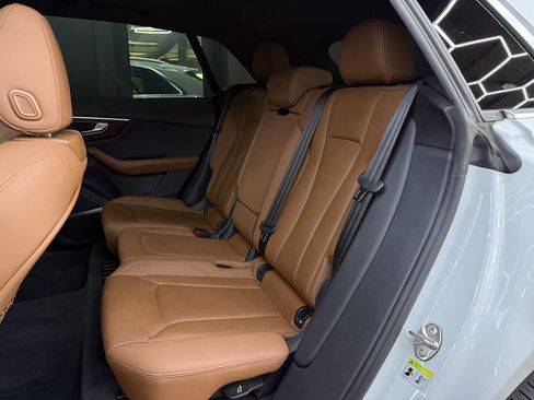 Used 2018 Audi Q7 3.0T Premium Plus w/ Premium Plus Package image 19