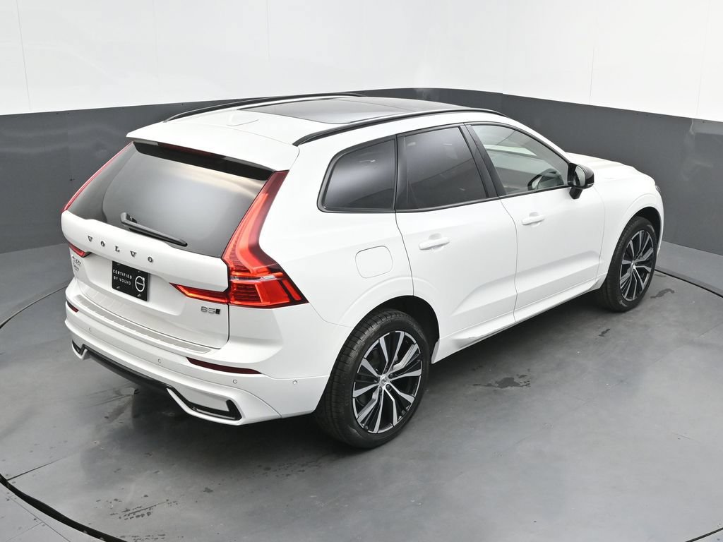 Certified 2024 Volvo XC60 B5 Ultimate w/ Protection Package Premier AWD/4WD image 26