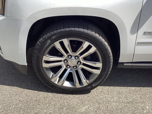 Used 2018 GMC Yukon Denali w/ Denali Ultimate Package AWD/4WD image 26