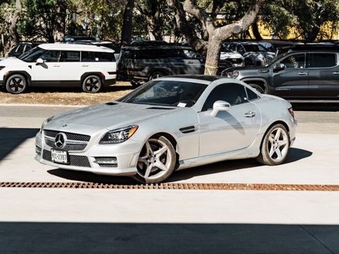Used 2014 Mercedes-Benz SLK 350 image 2