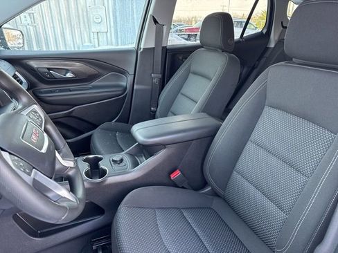 Used 2024 GMC Terrain SLE AWD/4WD image 7